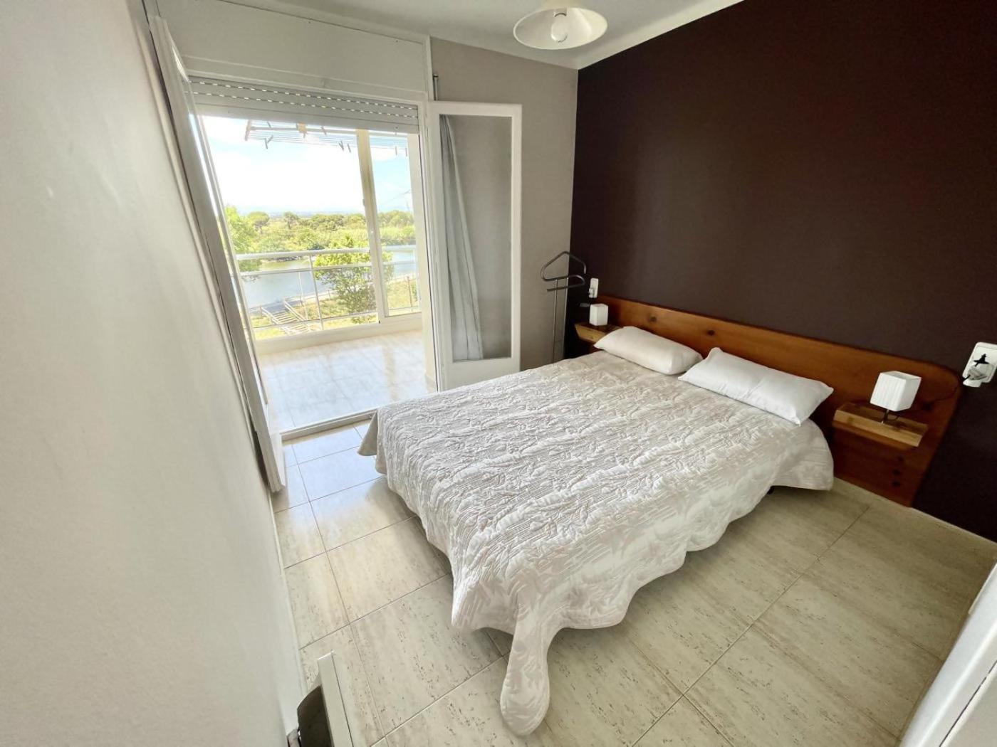 33Apartamento Soleado De Dos Habitaciones Empuriabrava Extérieur photo